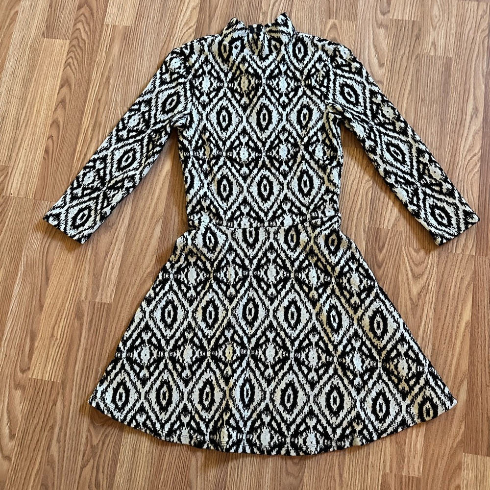 H&M Geometric patterned dress size S